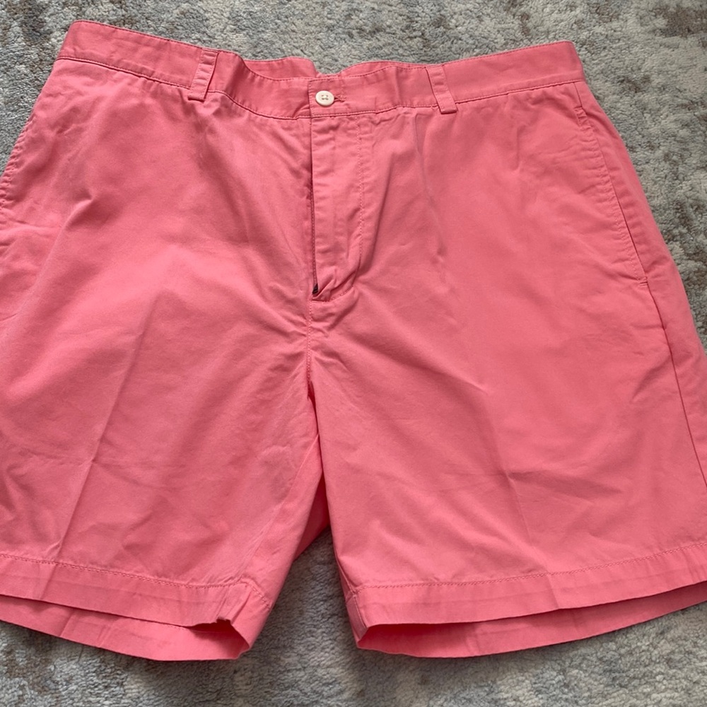 Vineyard vines pink club shorts